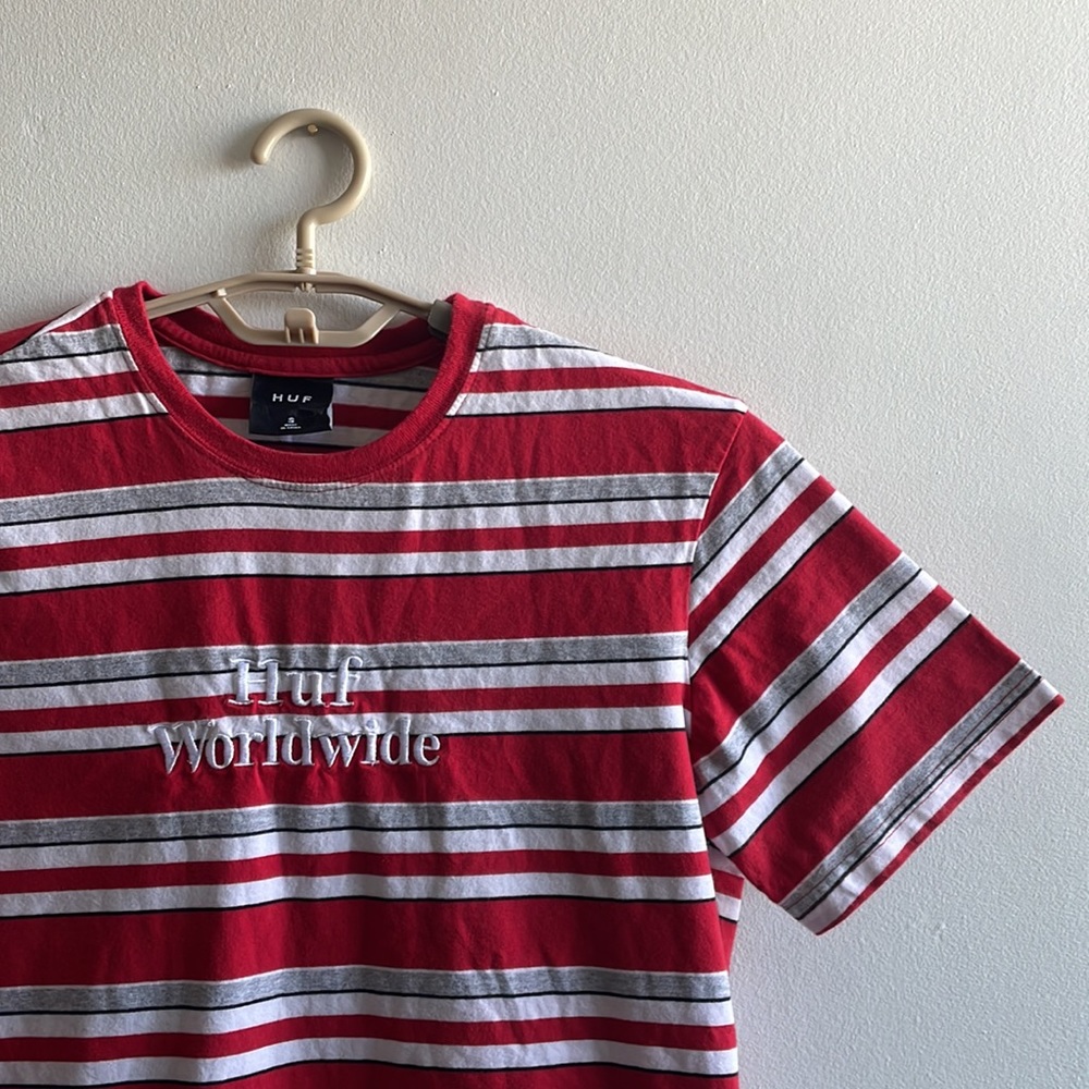 HUF T Shirt Small Red Striped .